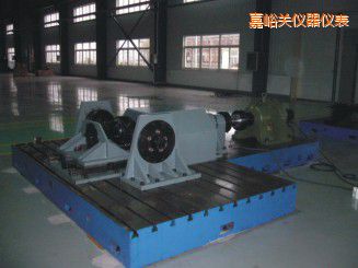 嘉峪關(guān)微機(jī)控制驅(qū)動(dòng)橋總成扭轉(zhuǎn)試驗(yàn)機(jī)